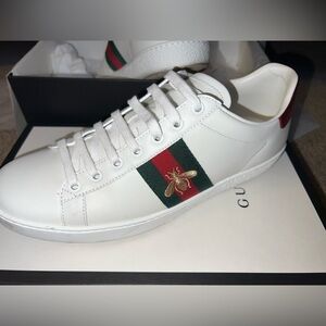 (GUCCI) WOMENS SHOES/Women's Ace trainer with bee/39/White leather/Green and red